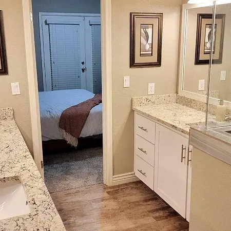 Mesa Oasis Private Pool Spacious! 10+ Guests 7 Beds New, Great Location! Exterior photo