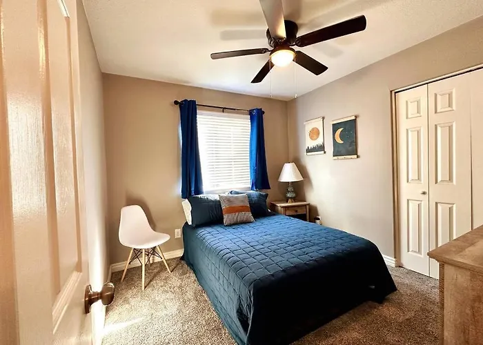 Mesa Oasis Private Pool Spacious! 10+ Guests 7 Beds New, Great Location!