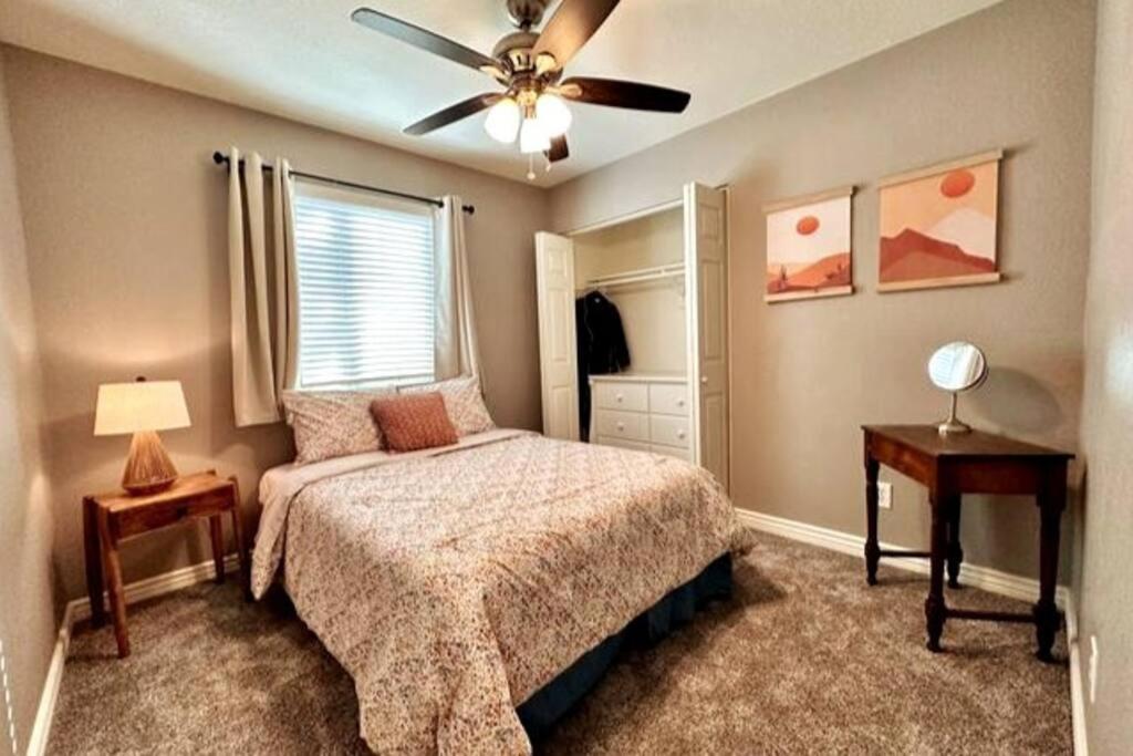 Oasis Private Pool Spacious! 10+ Guests 7 Beds New, Great Location!